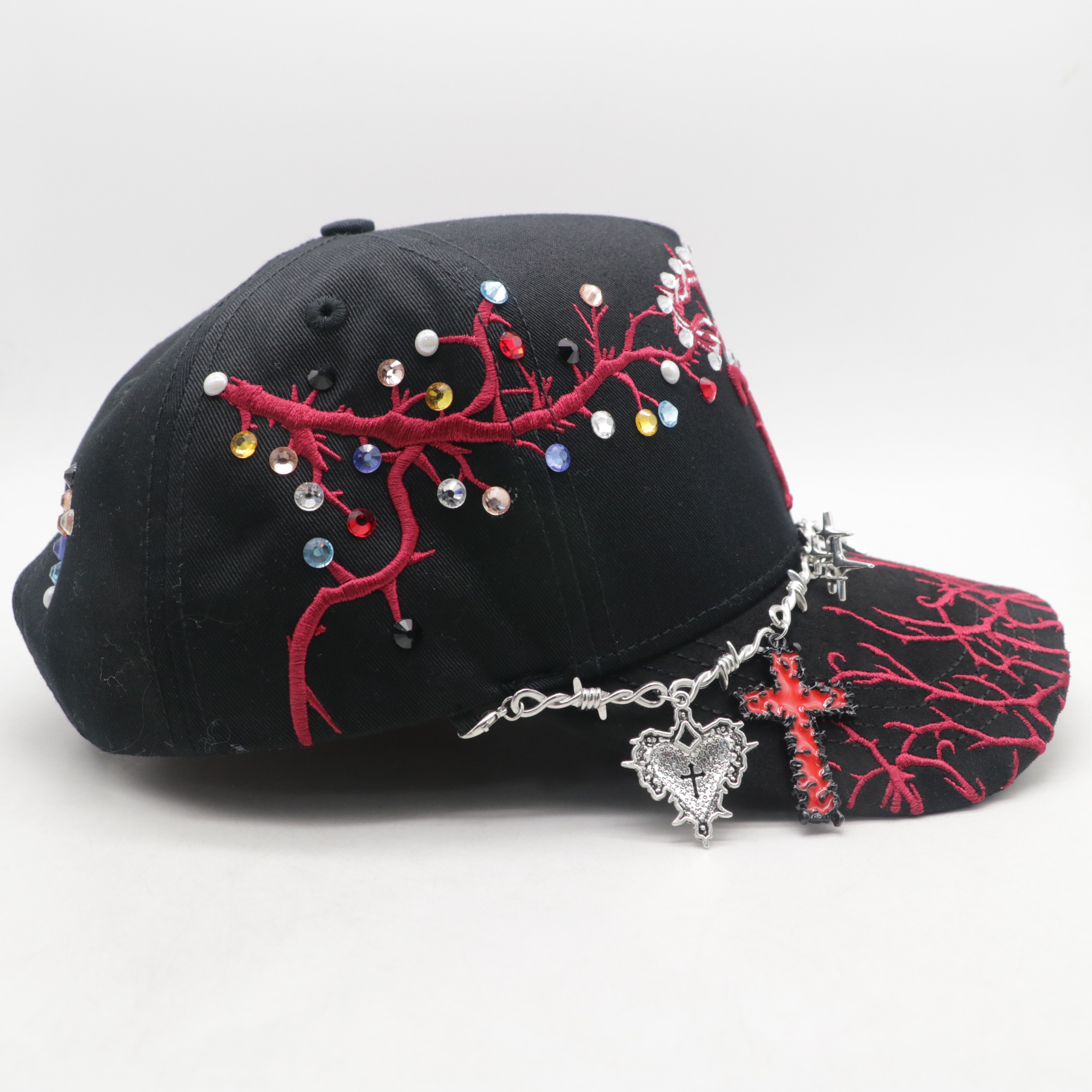 Wholesale Luxury Sparkling Dice Rhinestone Cap Born To Win Crystal Baseball Cap For Men