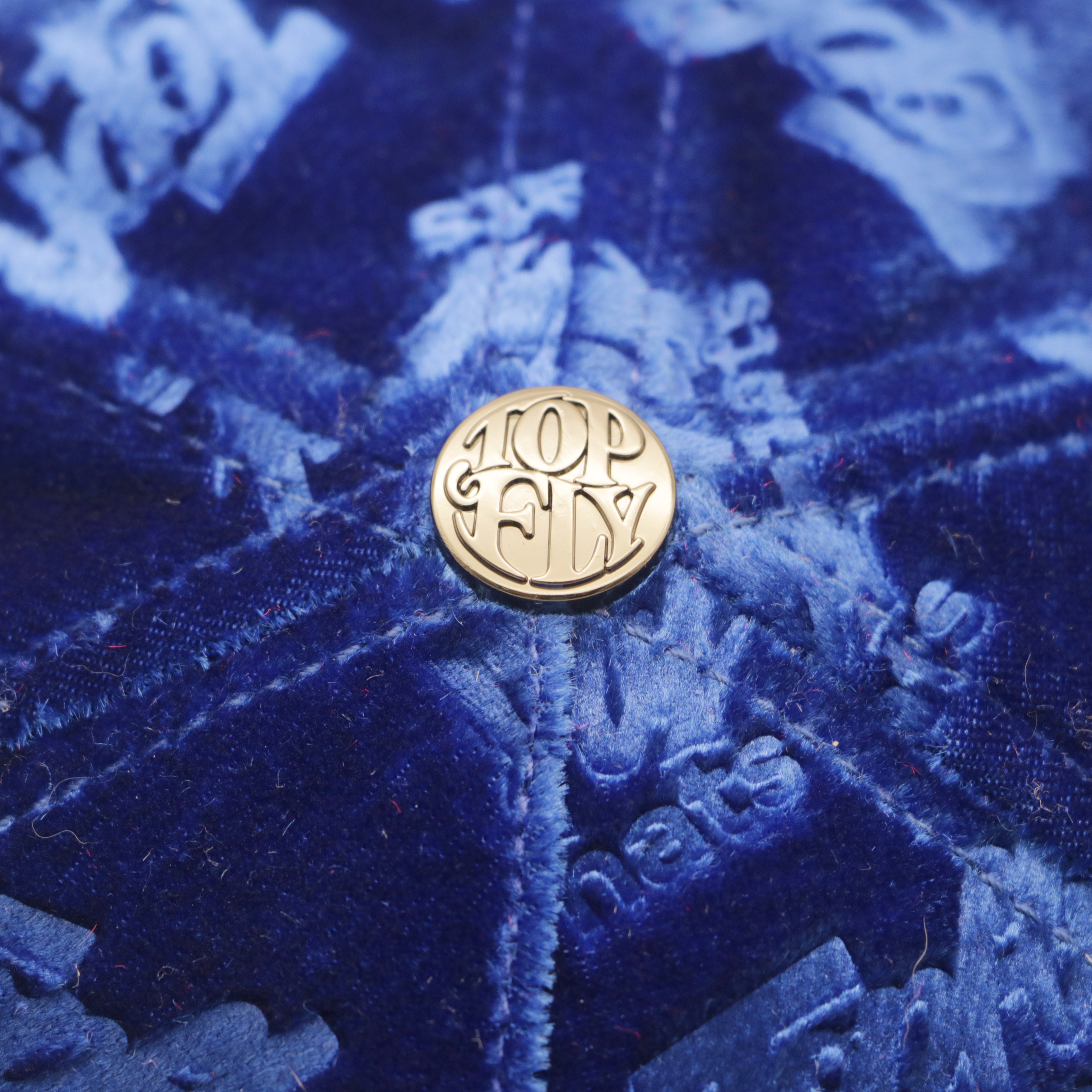 Luxury Royal Blue Velvet Cap Floral Rose Embroidery Rhinestone Custom Metal Badge Women Trendy Trucker Hat